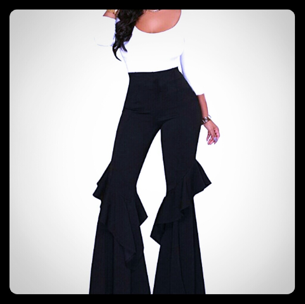 Plus size ruffle pants